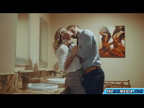 ❤️ Kai krūtininga blondinė vilioja tave viešajame tualete ❤❌ Porno prie lt.analpics.ru ☑